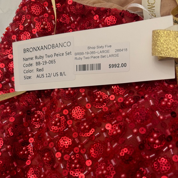 BRAND NEW NEVER WORN BRONX AND BANCO RUBY RED TWO PIECE SET. SIZE US 8/L. - Picture 4 of 8